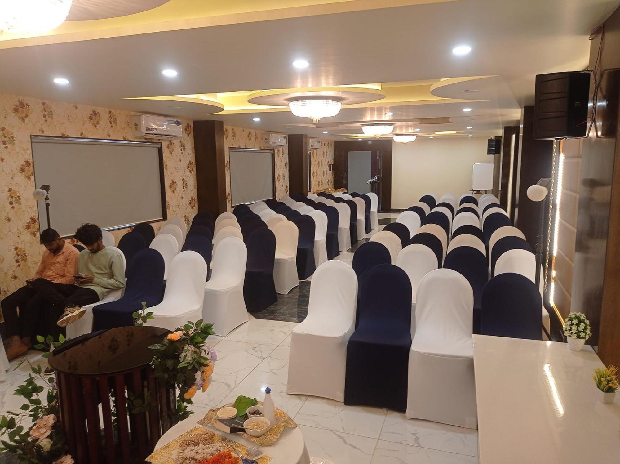 Hotel EDEN Karwar Buitenkant foto